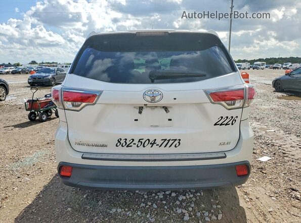 5TDKKRFH2GS128459 2016 TOYOTA HIGHLANDER White უკანა ხედი