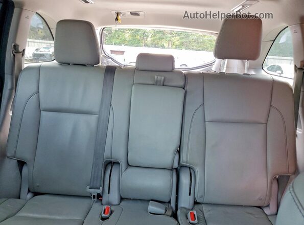 5TDKKRFH5GS134952 2016 TOYOTA HIGHLANDER Gray Vista de los asientos traseros