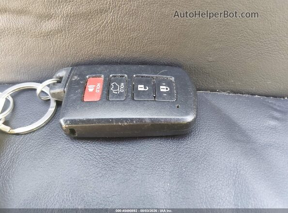 5TDKKRFH5GS135535 2016 TOYOTA HIGHLANDER White Dashboard view