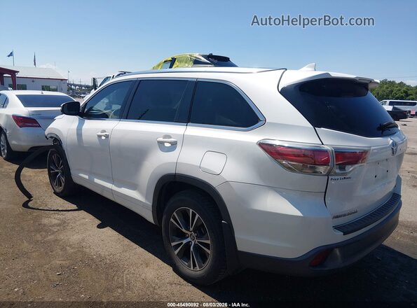5TDKKRFH5GS135535 2016 TOYOTA HIGHLANDER White 360 interior view