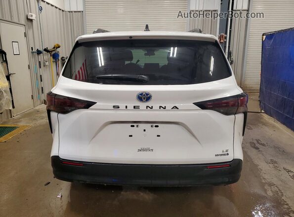 5TDKRKEC0RS223632 2024 TOYOTA SIENNA White Vista trasera