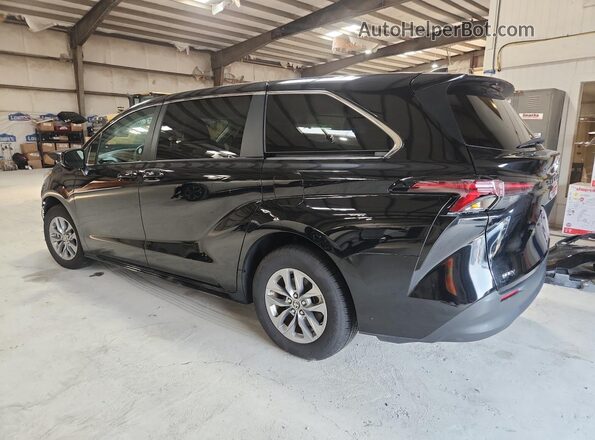 5TDKRKEC0SS231526 2025 TOYOTA SIENNA Black 