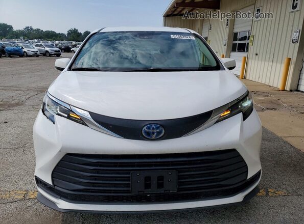5TDKRKEC3MS045059 2021 TOYOTA SIENNA White Вид спереду