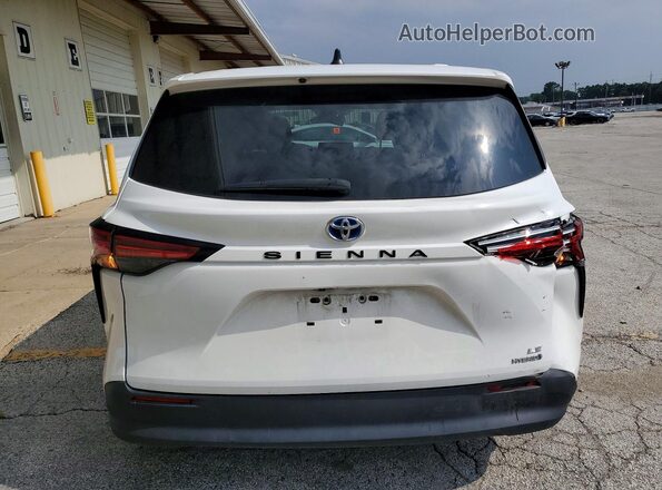 5TDKRKEC3MS045059 2021 TOYOTA SIENNA White Вид ззаду