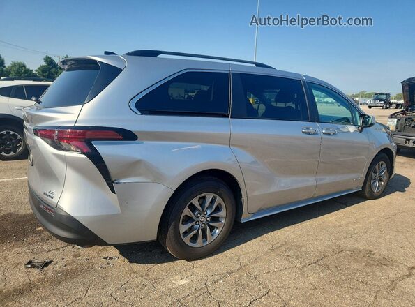5TDKRKEC3MS073086 2021 TOYOTA SIENNA Silver Rear right