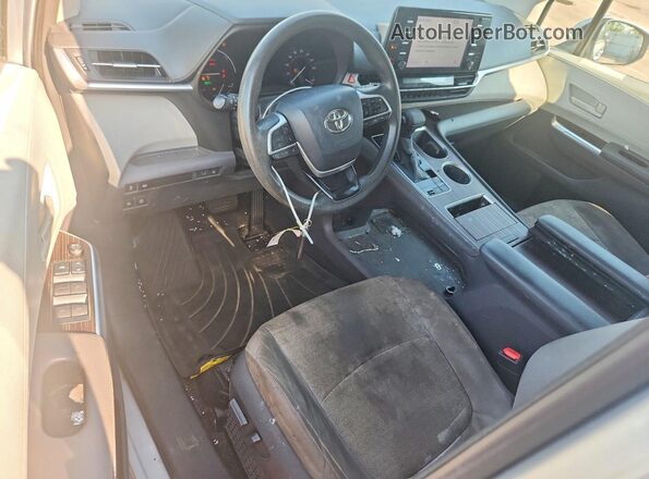 5TDKRKEC3MS073086 2021 TOYOTA SIENNA Silver Dashboard view