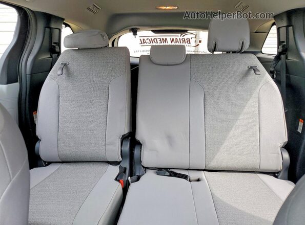 5TDKRKEC7TS296309 2026 TOYOTA SIENNA Синий Вид задних сидений