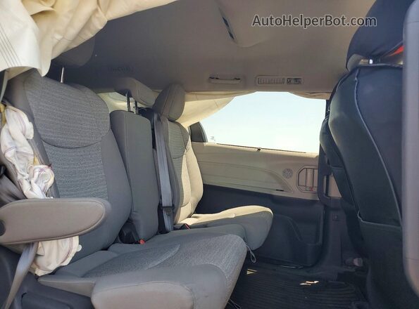 5TDKRKECXMS007764 2021 TOYOTA SIENNA Black უკანა სავარძლების ხედი