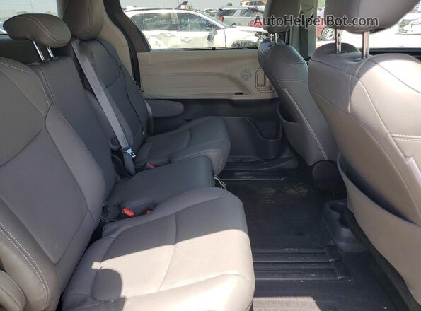 5TDKRKECXPS173402 2023 TOYOTA SIENNA Gray Вид задньої частини салону