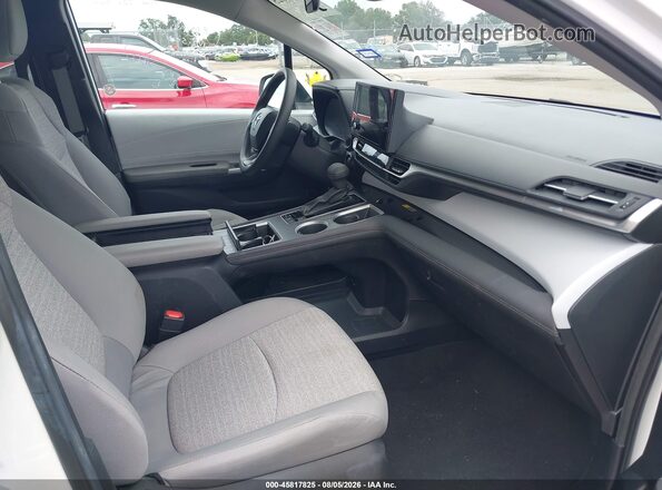 5TDKRKECXSS246874 2025 TOYOTA SIENNA White Vista interior delantera