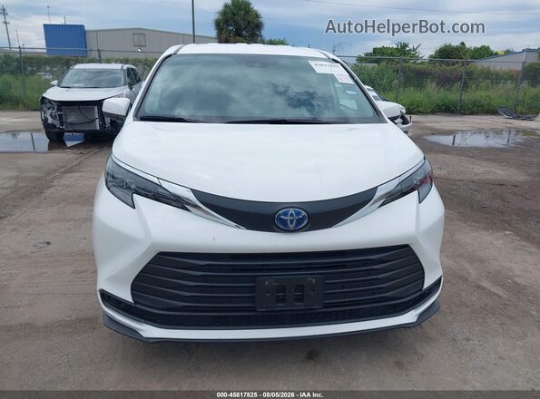 5TDKRKECXSS246874 2025 TOYOTA SIENNA White Vista del cuadro de instrumentos