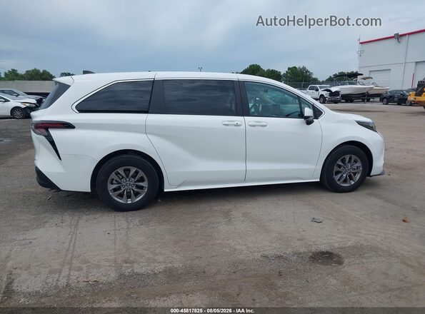 5TDKRKECXSS246874 2025 TOYOTA SIENNA White Vista interior trasera