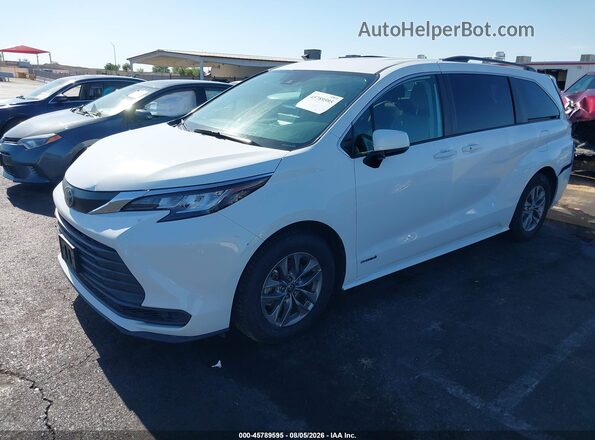 5TDKSKFC0MS039481 2021 TOYOTA SIENNA Белый Передняя левая четверть