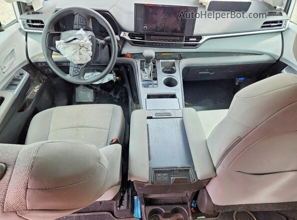 5TDKSKFC7SS165477 2025 TOYOTA SIENNA White წინა პანელის ხედი