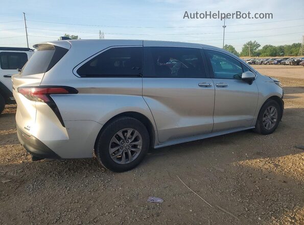 5TDKSKFC9MS028043 2021 TOYOTA SIENNA Silver უკანა მარჯვენა