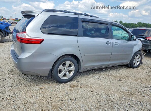 5TDKZ3DC0HS863653 2017 TOYOTA SIENNA Silver Հետևի աջ