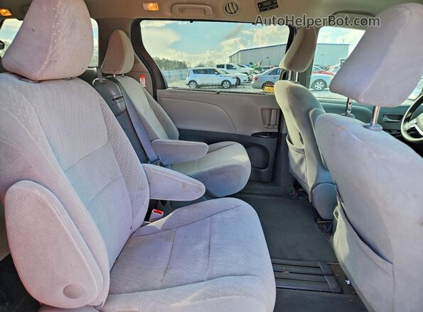 5TDKZ3DC0LS028371 2020 TOYOTA SIENNA Green Vista interior trasera