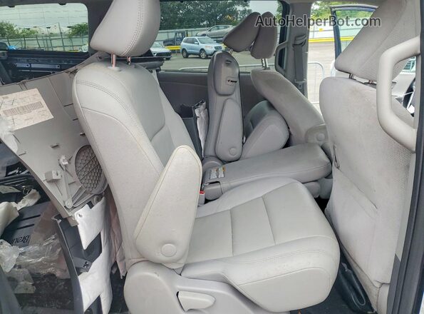 5TDKZ3DC0LS059183 2020 TOYOTA SIENNA Blue Вид задньої частини салону