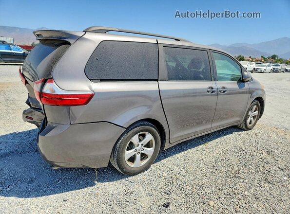 5TDKZ3DC1HS794715 2017 TOYOTA SIENNA Gray Tył prawy