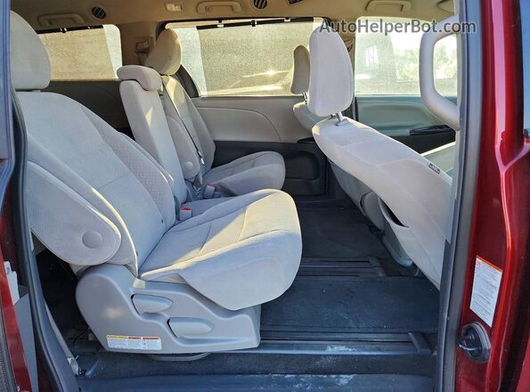 5TDKZ3DC1HS807687 2017 TOYOTA SIENNA Burgundy Rear interior view