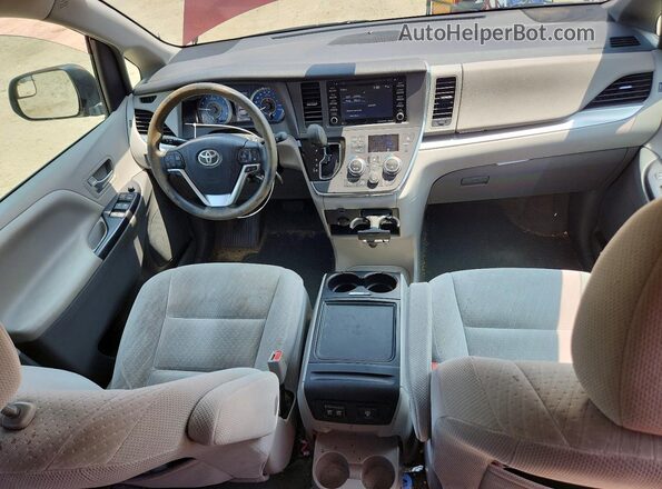 5TDKZ3DC1JS903051 2018 TOYOTA SIENNA Burgundy Առջևի վահանակի տեսք