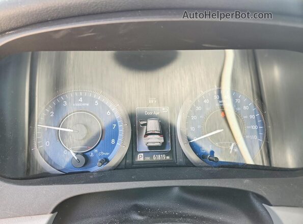 5TDKZ3DC1JS903051 2018 TOYOTA SIENNA Burgundy Սարքավորումների վահանակի տեսք