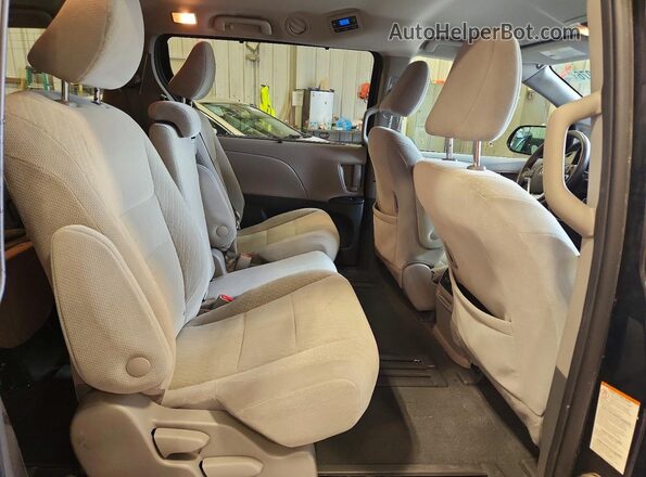 5TDKZ3DC1LS040450 2020 TOYOTA SIENNA Black Widok wnętrza z tyłu