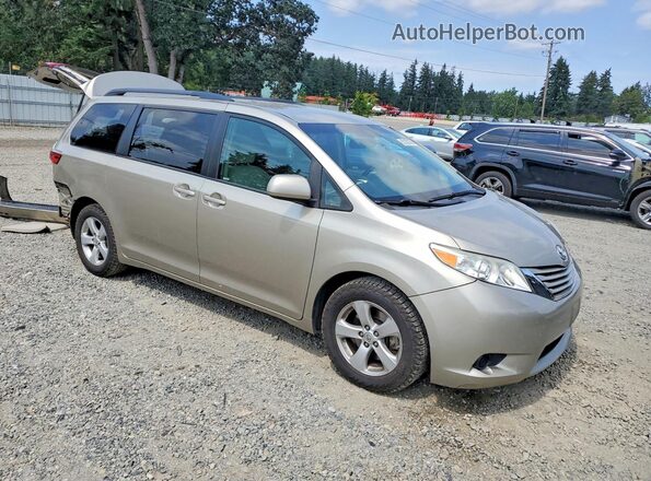 5TDKZ3DC2HS799745 2017 TOYOTA SIENNA Tan Передня права чверть