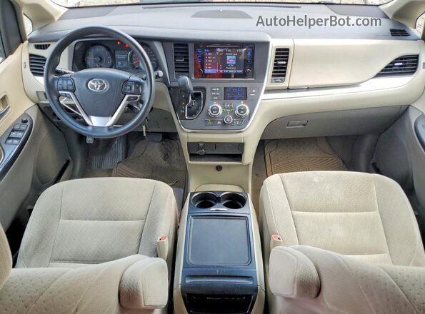 5TDKZ3DC2HS799745 2017 TOYOTA SIENNA Tan Вид панелі приладів