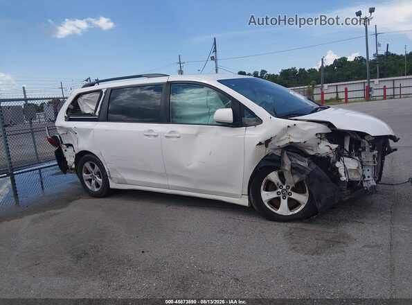 5TDKZ3DC2KS987687 2019 TOYOTA SIENNA White Вид щитка приладів