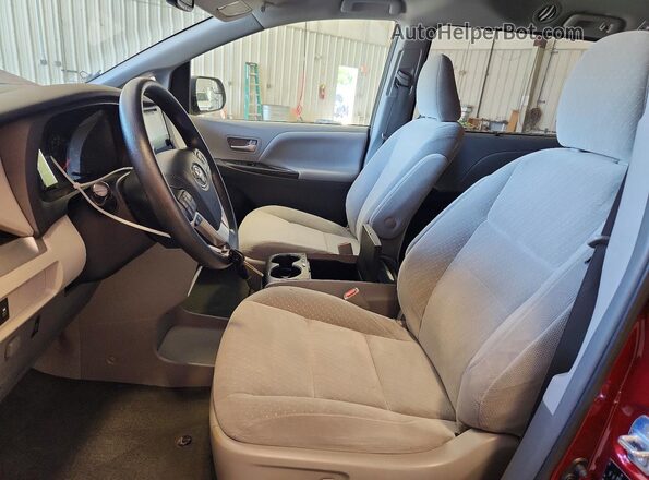 5TDKZ3DC3HS888790 2017 TOYOTA SIENNA Maroon წინა სალონის ხედი