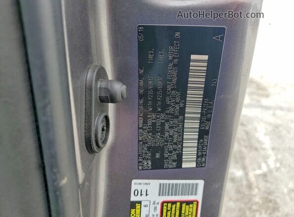5TDKZ3DC3JS948198 2018 TOYOTA SIENNA Gray Widok naklejki z numerem VIN