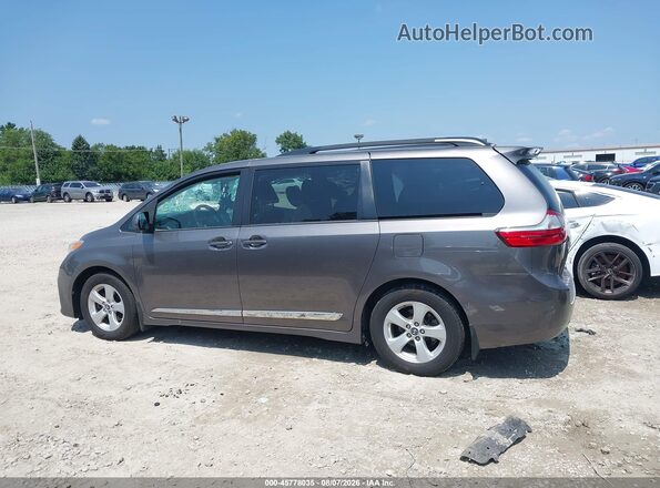 5TDKZ3DC3JS956754 2018 TOYOTA SIENNA Серый Панорамный вид салона 360°