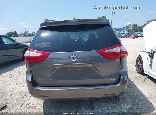 5TDKZ3DC3JS956754 2018 TOYOTA SIENNA Серый 