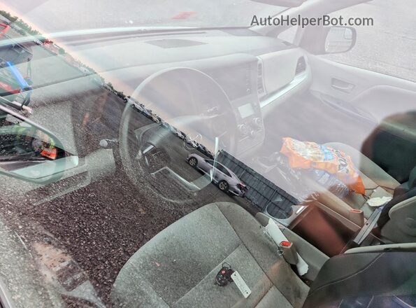 5TDKZ3DC3LS067116 2020 TOYOTA SIENNA Silver Առջևի վահանակի տեսք