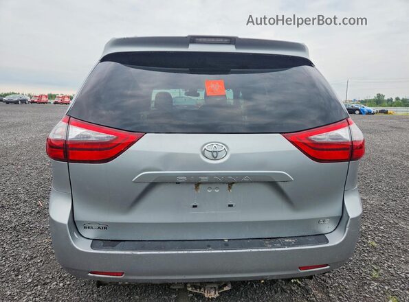 5TDKZ3DC3LS067116 2020 TOYOTA SIENNA Silver Հետևի տեսք