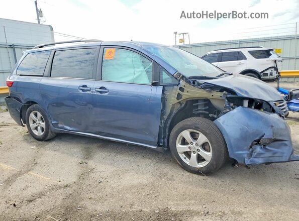 5TDKZ3DC4HS827271 2017 TOYOTA SIENNA Blue Передня права чверть