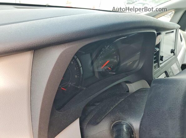5TDKZ3DC4HS827271 2017 TOYOTA SIENNA Blue Вид щитка приладів
