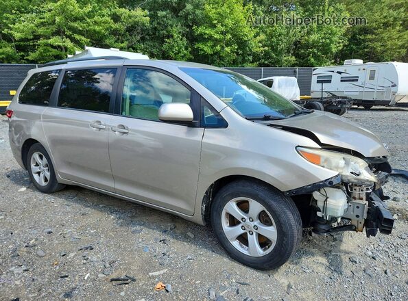 5TDKZ3DC5HS844466 2017 TOYOTA SIENNA Tan Առջևի աջ