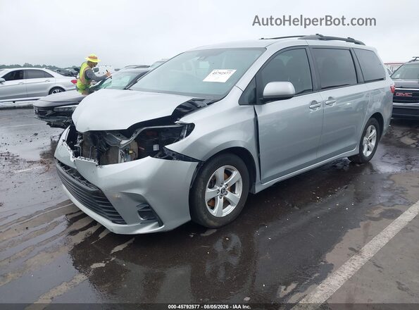 5TDKZ3DC6KS978846 2019 TOYOTA SIENNA Silver წინა მარცხენა ხედი სამი მეოთხედიდან
