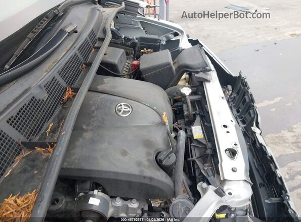 5TDKZ3DC6KS978846 2019 TOYOTA SIENNA Silver 