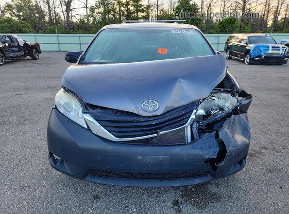 5TDKZ3DC7HS781998 2017 TOYOTA SIENNA Gray Front view