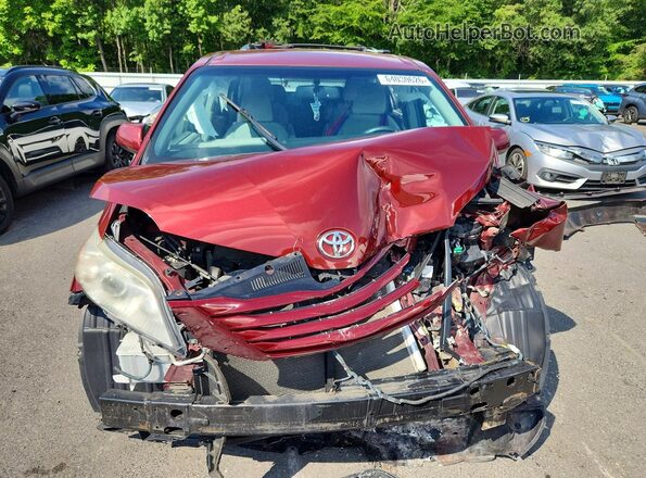 5TDKZ3DC7HS849331 2017 TOYOTA SIENNA Бордовый Вид спереди