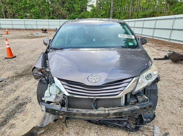 5TDKZ3DC8HS853565 2017 TOYOTA SIENNA Gray Front view