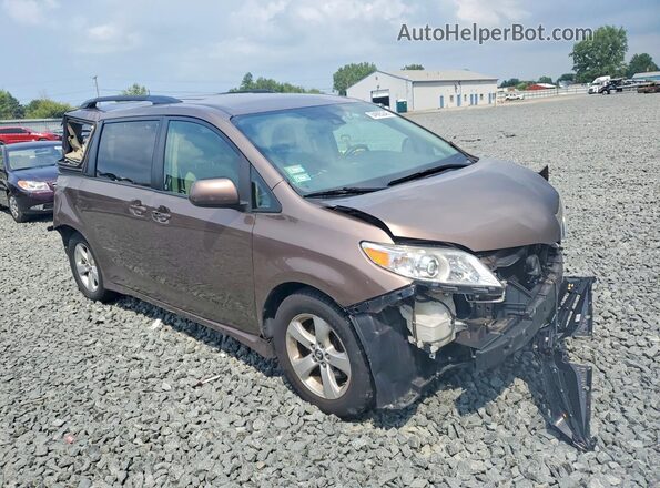 5TDKZ3DC8JS915696 2018 TOYOTA SIENNA Brown Front right