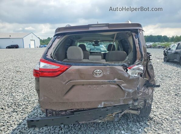 5TDKZ3DC8JS915696 2018 TOYOTA SIENNA Brown Rear view