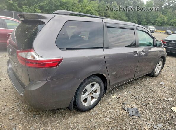 5TDKZ3DC9HS832143 2017 TOYOTA SIENNA Gray უკანა მარჯვენა