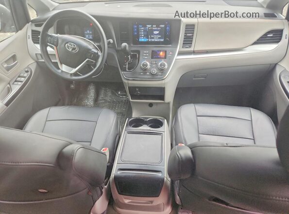 5TDKZ3DC9HS832143 2017 TOYOTA SIENNA Gray წინა პანელის ხედი