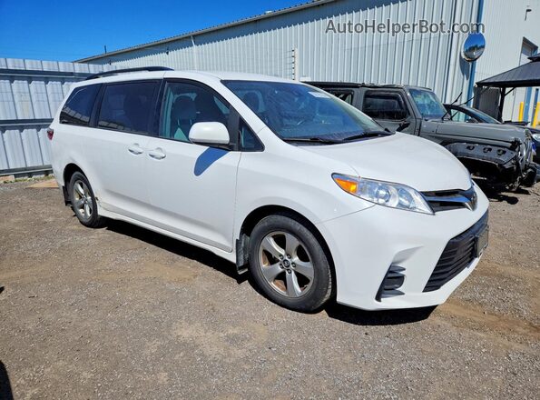 5TDKZ3DCXJS963457 2018 TOYOTA SIENNA Белый Передняя правая четверть