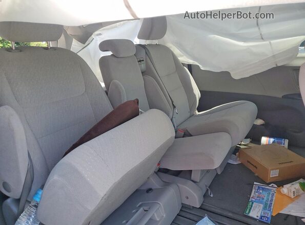 5TDKZ3DCXLS081885 2020 TOYOTA SIENNA Gray Սալոնի հետևի տեսք